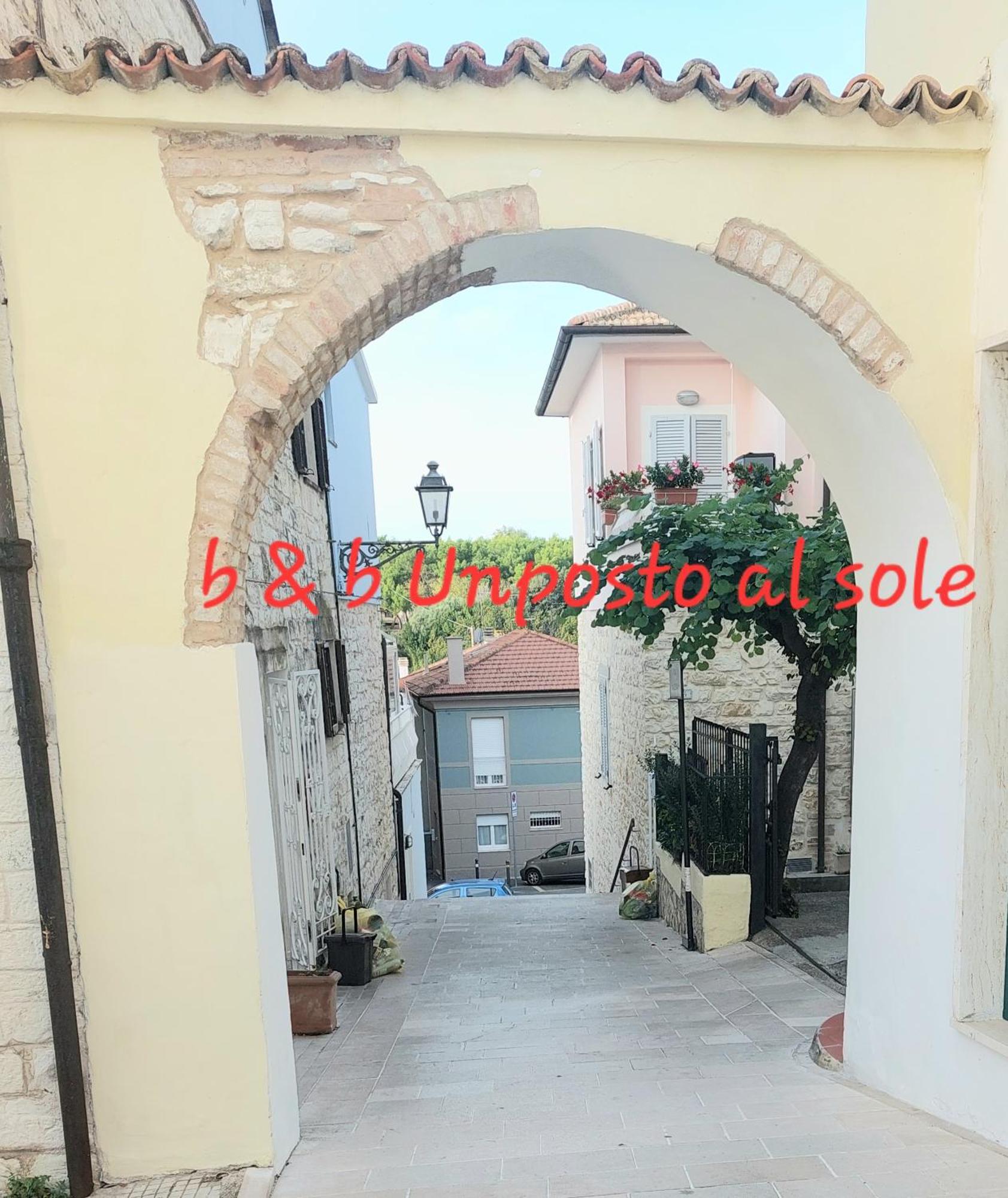 B&B Un Posto Al Sole 努马纳 外观 照片