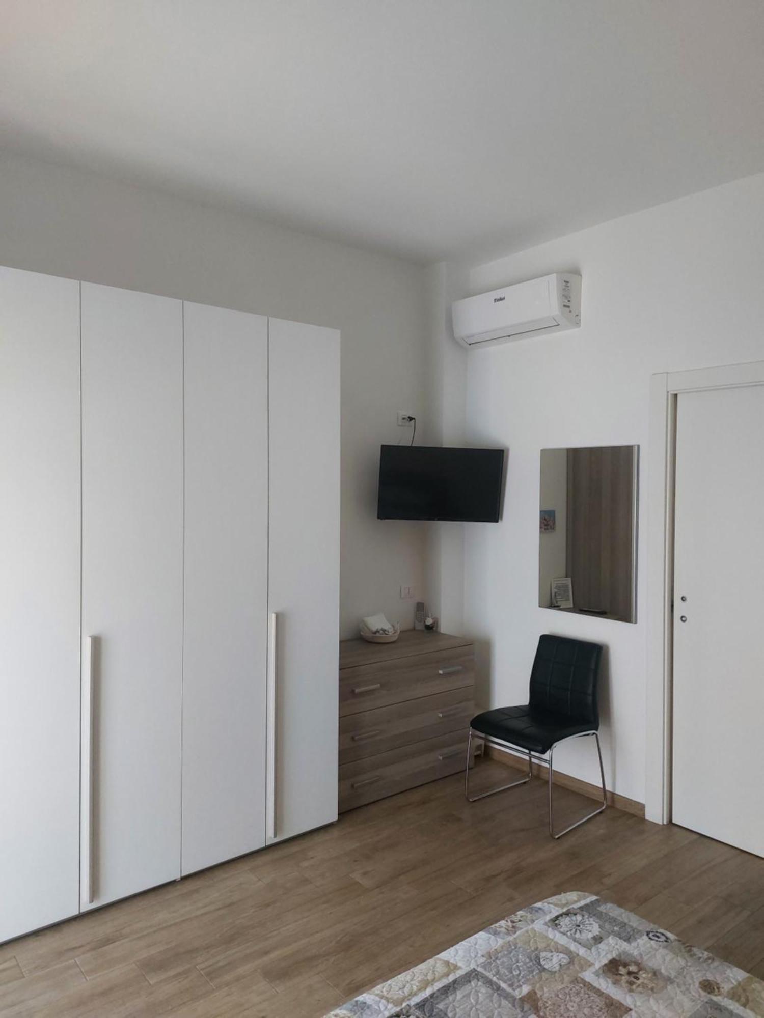 B&B Un Posto Al Sole 努马纳 外观 照片